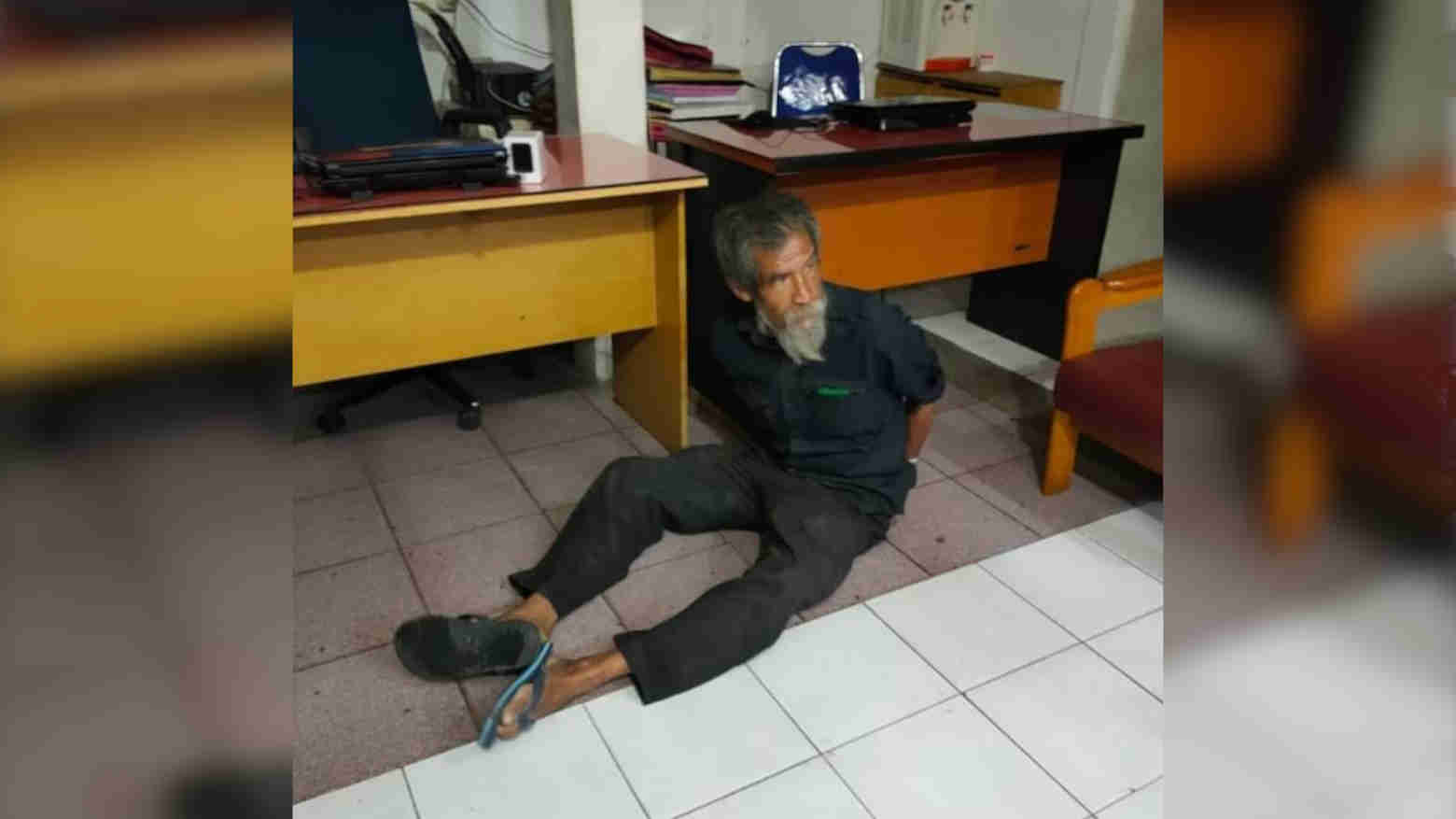 Pelaku ketika diamankan petugas kepolisian. Foto: Humas Polres Pematangsiantar