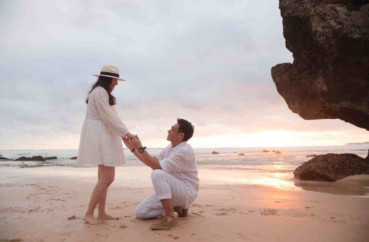 Chelsea Islan saat dilamar sang kekasih. Foto: Repro Instagram