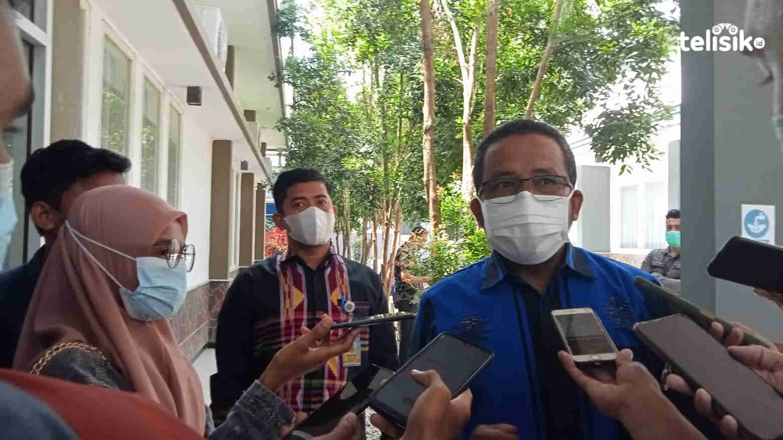 Rektor Universitas Halu Oleo (UHO) Kendari, Prof. Dr. Muhammad Zamrun Firihu. Foto: Andi Irna Fitriani/Telisik