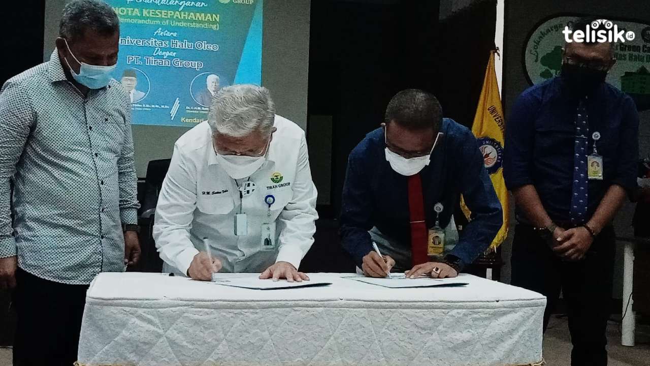 Penandatanganan nota kesepahaman, Memorandum Of Understanding (MoU), antara UHO Kendari dan PT. Tiran Group. Foto: Andi Irna Fitriani/Telisik