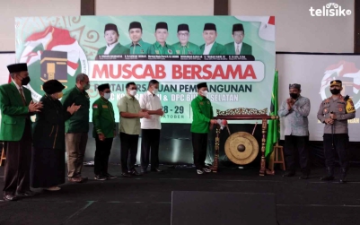 Ketua DPW PPP Sultra, Marsekal Muda TNI (Purn) La Ode Barhim membuka Muscab. Foto: Sunaryo/Telisik