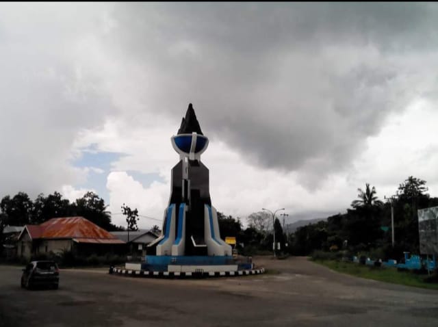 Tugu selamat datang di Kabupaten Buton. Foto: Ist.