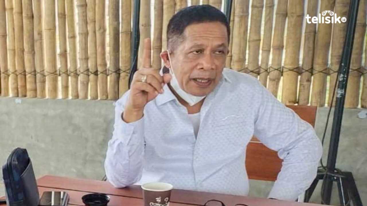 Anggota Komisi II DPR RI, Ir Hugua saat ditemui di Kota Kendari, Kamis (2/12/2021). Foto: Kardin/Telisik