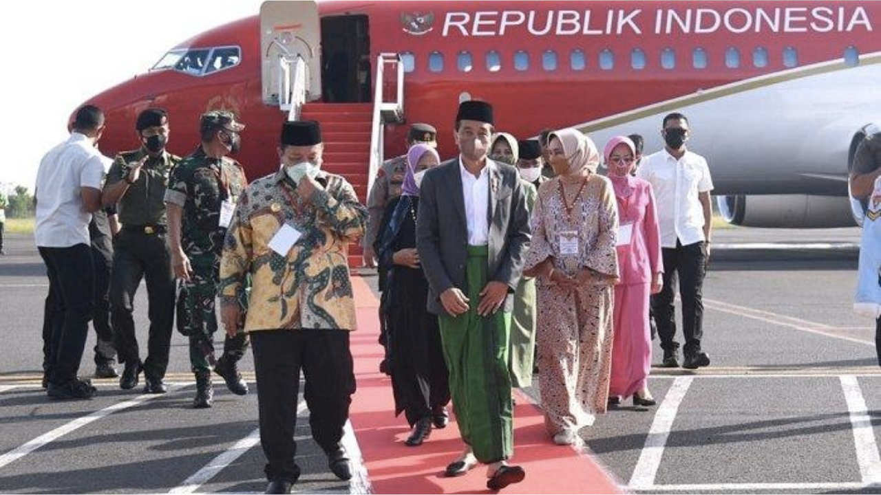 Presiden Jokowi Tiba di Bandara Provinsi Lampung. Foto: Sekretariat Presiden