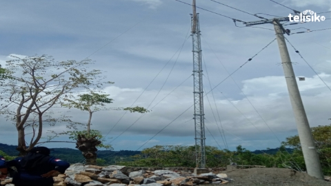 Pembangunan tower mini di Desa Rahadopi. Foto: Hir/Telisik
