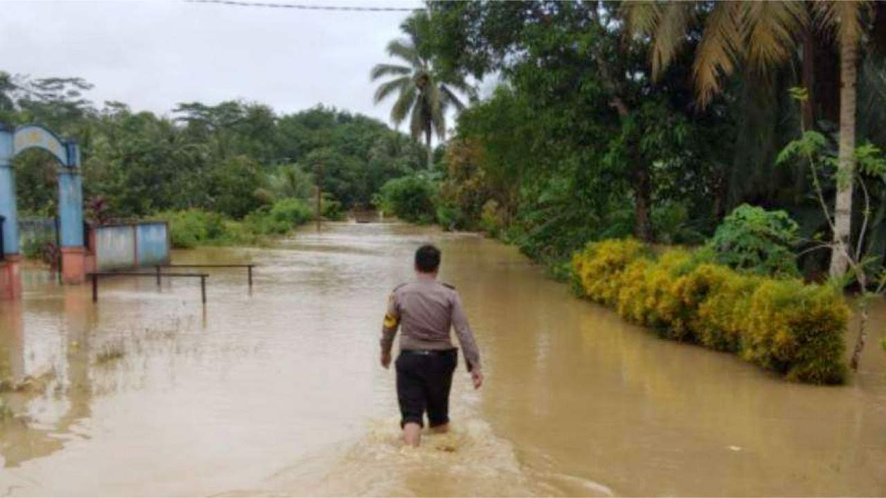 Banjir yang melanda Kabupaten Penajam Paser Utara, Provinsi Kalimantan Timur beberapa waktu lalu. Lokasi ini digadang -gadang jadi areal Ibu Kota Negara. Foto: BNPB