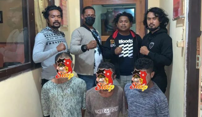 Para pelaku pemerasan yang ditangkap Buser Polres TTU. Foto: Ist.