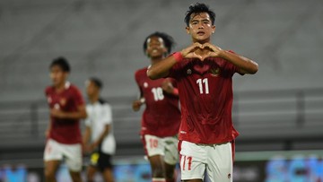 Skuad Timnas Indonesia merayakan kemenangannya atas Timur Leste. Foto: Repro Antara