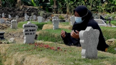 Kematian akan tetap menghampiri seseorang, walaupun dia berusaha bersembunyi di dalam benteng yang kokoh. Foto: Repro cnnindonesia.com