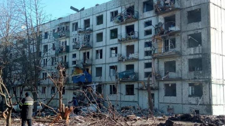 Penampakan apartemen yang rusak. Foto: Repro REUTERS