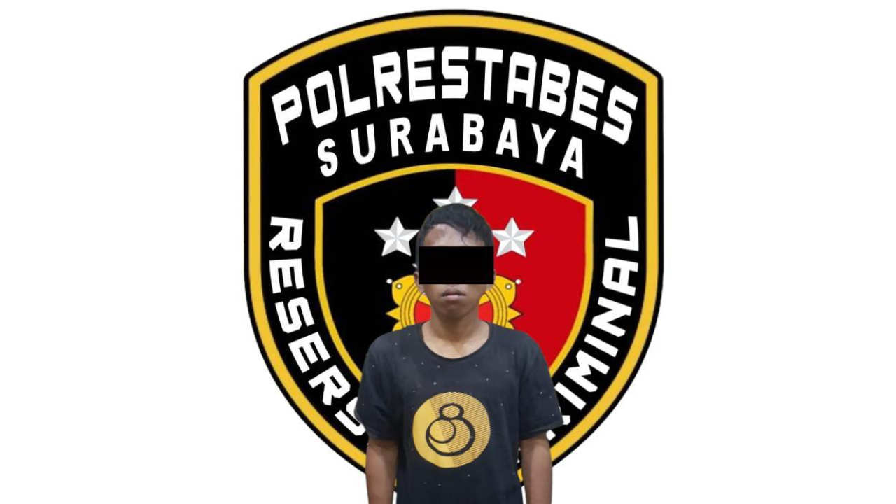 Tersangka di Mapolrestabes Surabaya. Foto: Humas Polrestabes Surabaya