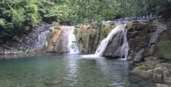 Daerah pegunungan Desa Ruis, Kecamatan Reok. Foto: Repro Kumparan.com