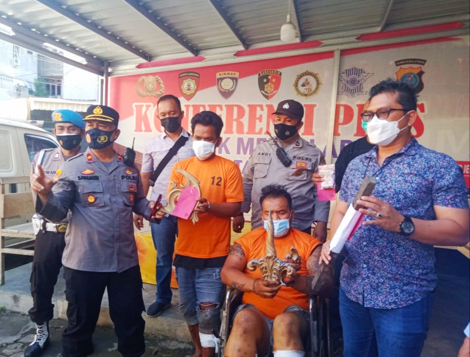 Ketgam: Polisi ketika menginterogasi pelaku. Foto: Humas Polsek Medan Area
