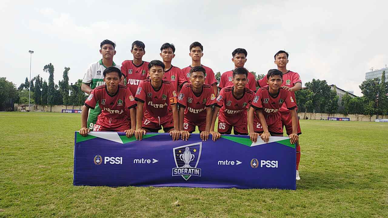 Para pemain PS Kolaka Utara (Sultra) di lapangan Bhayangkara Polda Jawa Timur. Foto: official Tim PS Kolut.