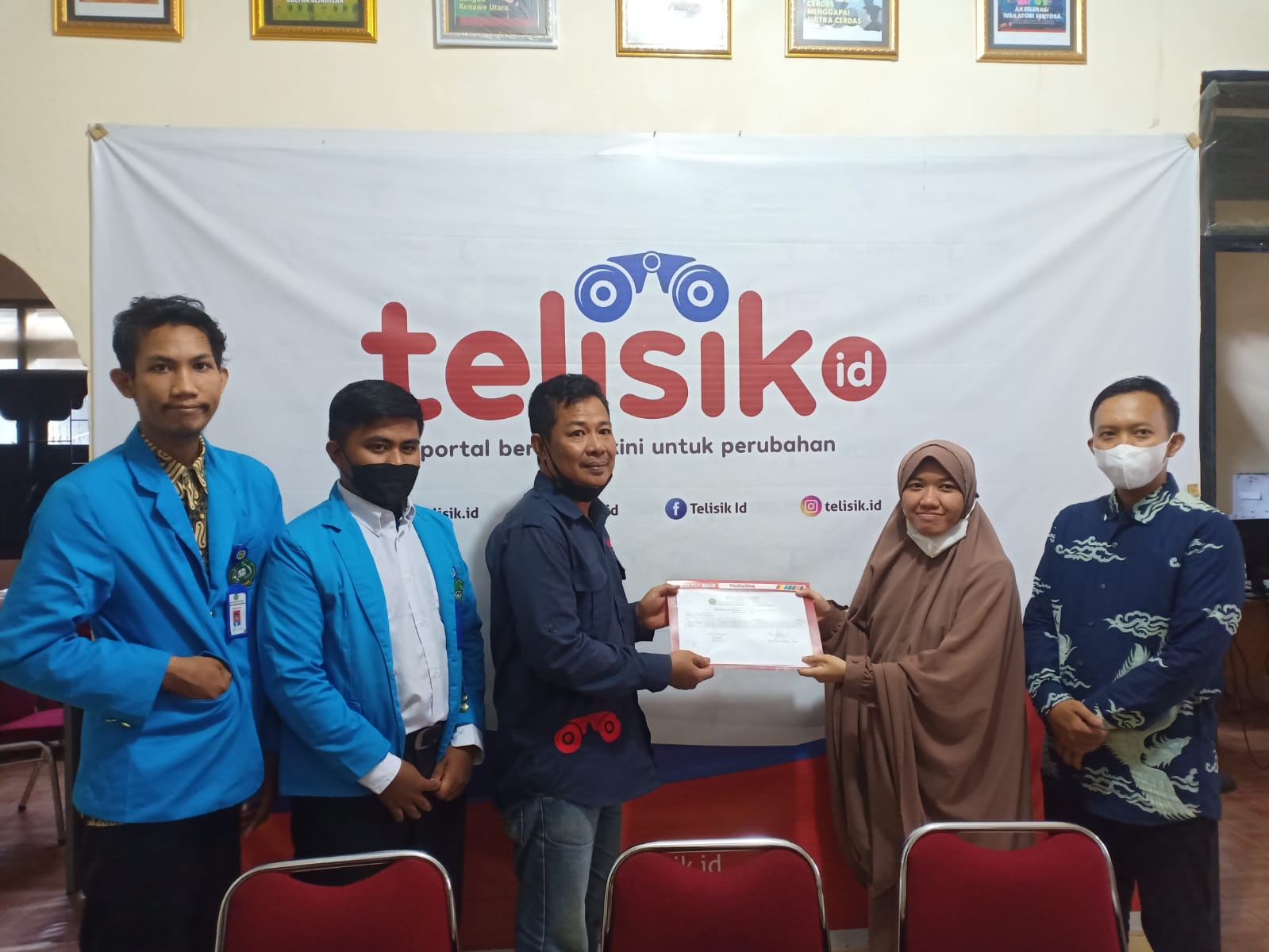 Penarikan mahasiswa Magang IAIN dari Media Telisik.id. Foto : Dok Telisik