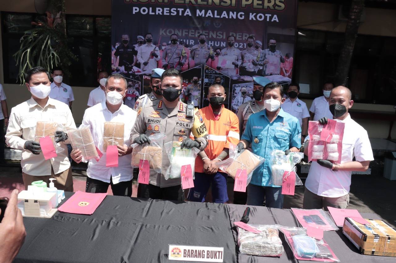 Polresta Malang Kota ungkap penyelundupan sabu 9,2 kg. Foto: Humas