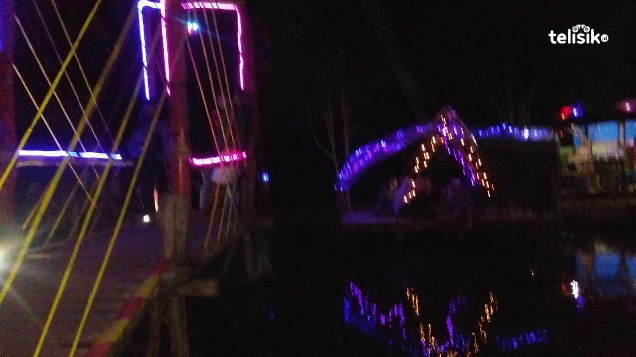 Suasana Angkringan Wakante pada malam hari, Muna Barat. Foto: Putri Wulandari/Telisik
