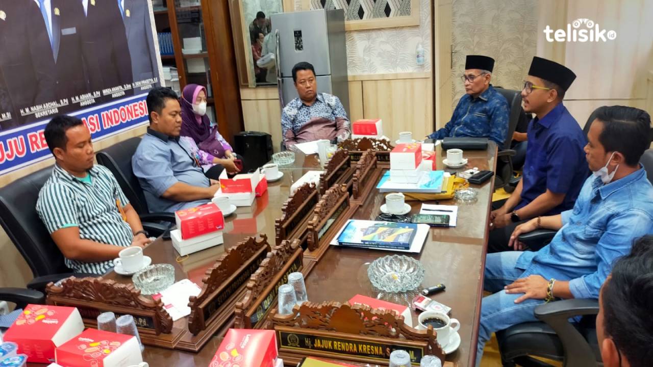 Perwakilan warga kepulauan Madura Wadul ke DPRD Jatim. Foto: Try Wahyudi Ari Setyawan/Telisik