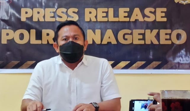 Kasat Reskrim Polres Nagekeo, Iptu Rifai saat memberikan keterangan ke awak media. Foto: Ist