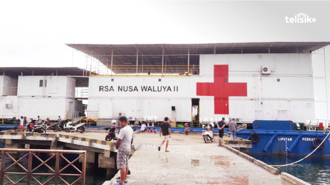 Rumah Sakit Terapung Nusa Waluya II Tiba di Wakatobi Foto: Boy Candra Ferniawan/Telisik