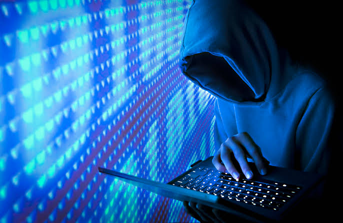Ilustrasi Faceless Computer Hacker. Foto: Repro gunadarma.co.id