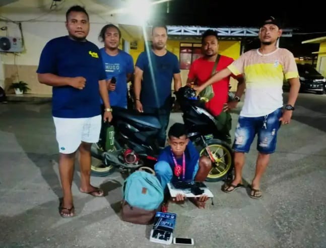 Pelaku saat diamankan polisi. Foto: Ist.