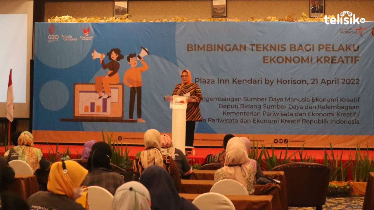Anggota DPR RI beri pesan pada pelaku ekonomi kreatif agar terus meningkatkan kualitas. Foto: Via/Telisik