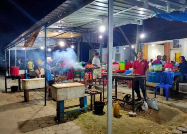 Pembangunan lapak kuliner yang menjadi temuan BPK sebesar Rp 400 juta. Foto : Ist.