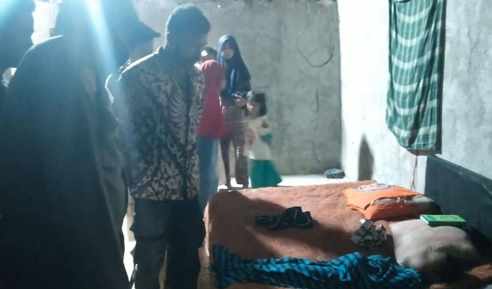 Jasad Nafatul Rahman, bocah berumur lima tahun, korban sengatan listrik di Muna Barat. Foto: Ist.