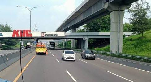 Ilustrasi kondisi lalu lintas tol Cikampek-Jakarta. Foto: Ist