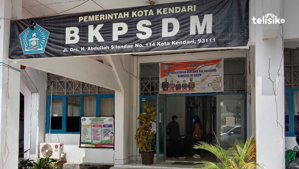 Gedung Kantor BKPSDM Kota Kendari. Foto: Musdar/Telisik