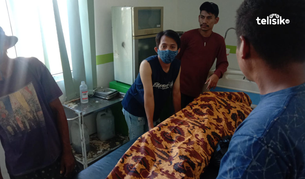 Jenazah Amis saat berada di RS. Foto: Sunaryo/Telisik
