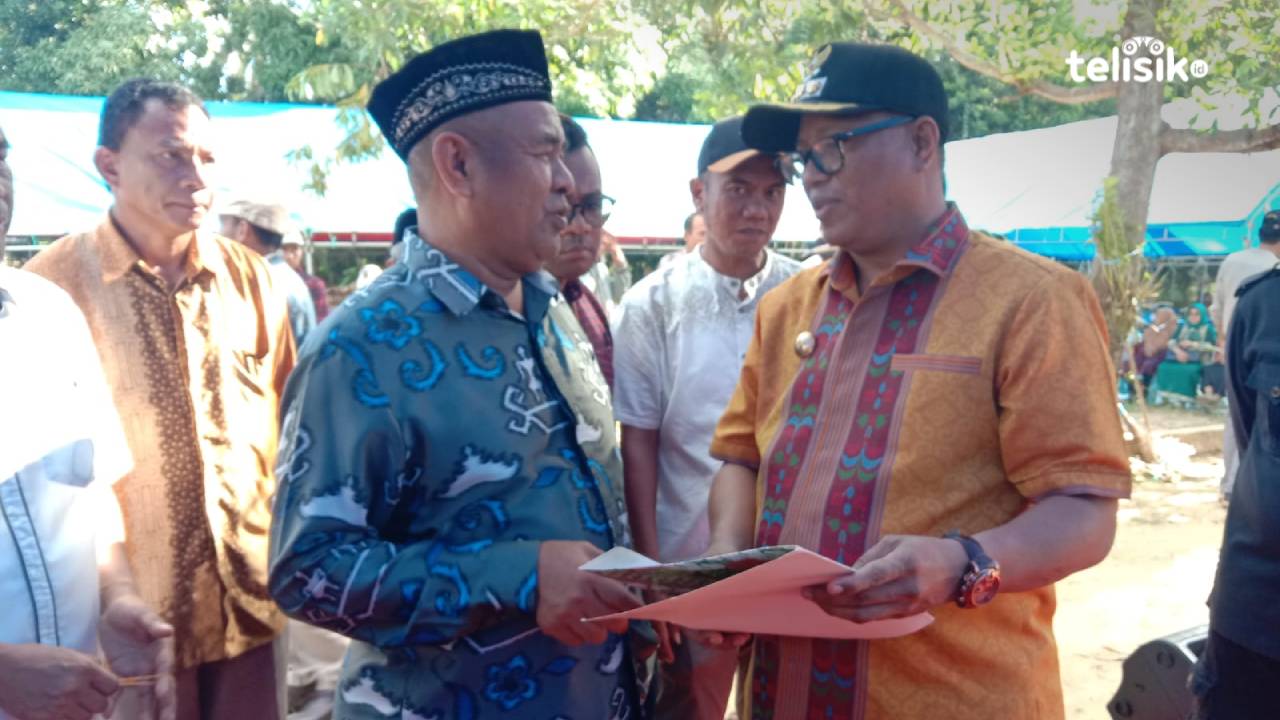 Pj Bupati Muna Barat, Bahri bersama Sekda, Husein Tali. Foto : Sunaryo/Telisik