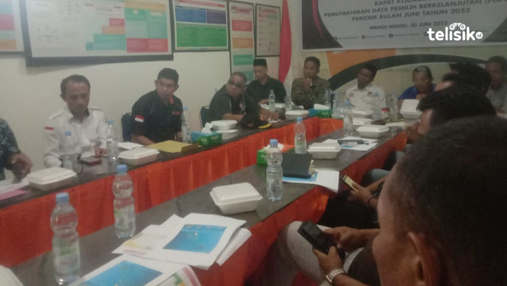 Suasana rapat koordinasi Pemutakhiran Data Pemilih Berkelanjutan (PDPB) KPU Wakatobi. Foto: Lukman/Telisik