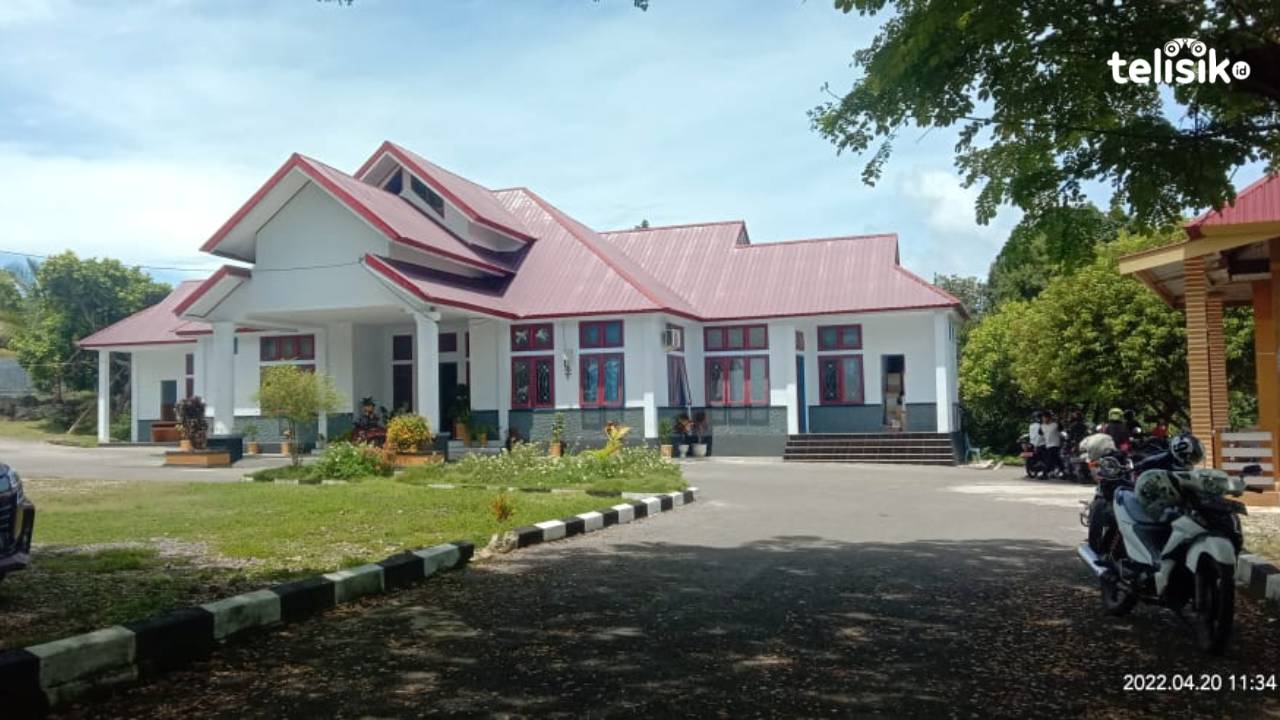Berkas aduan salah seorang calon Kepala Desa Bubu Barat, Kecamatan Kambowa yang telah diterima panitia pemilihan kepala desa serentak Kabupaten Buton Utara, saat ini tengah diproses. Namun belum diketahui pasti, kapan berkas aduan itu akan diserahkan ke t