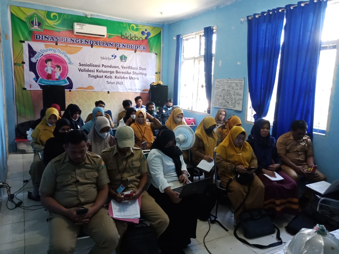 Suasana sosialisasi Panduan Verifikasi dan Validasi Data Keluarga Berisiko Stunting di Kolaka Utara. Foto: Dok. BKKBN Sultra