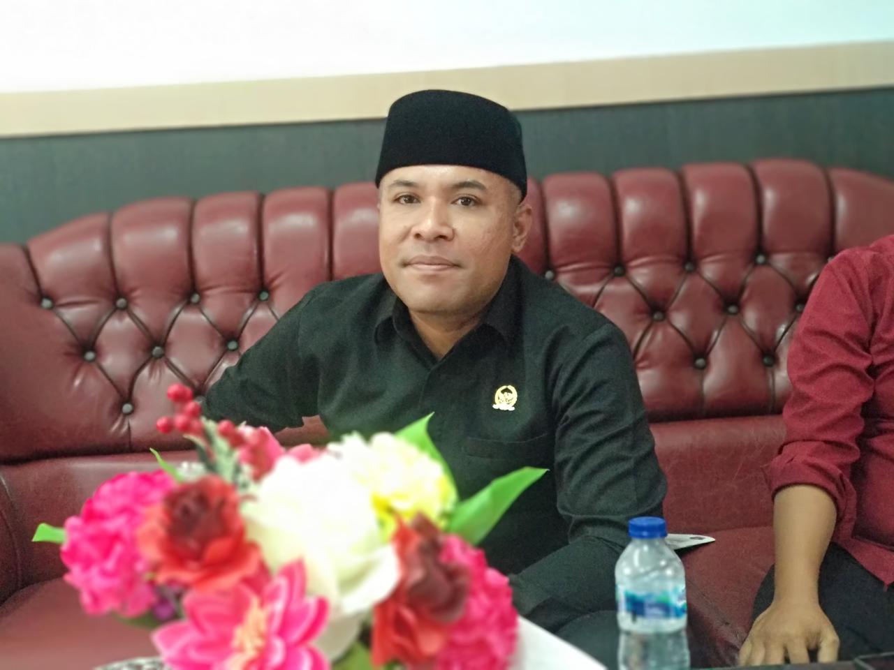 LM Rajab Jinik, anggota DPRD Kota Kendari dari Partai Golkar, ingin mengubah mindset mahasiswa. Foto:Ist.