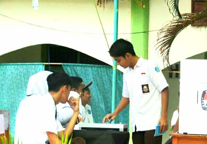 Penerimaan Peserta Didik Baru tahun ajaran 2022-2023 di Sulawesi Tenggara akan diawasi oleh Ombudsman. Foto: Repro Instgaram SMAN 1 Kendari