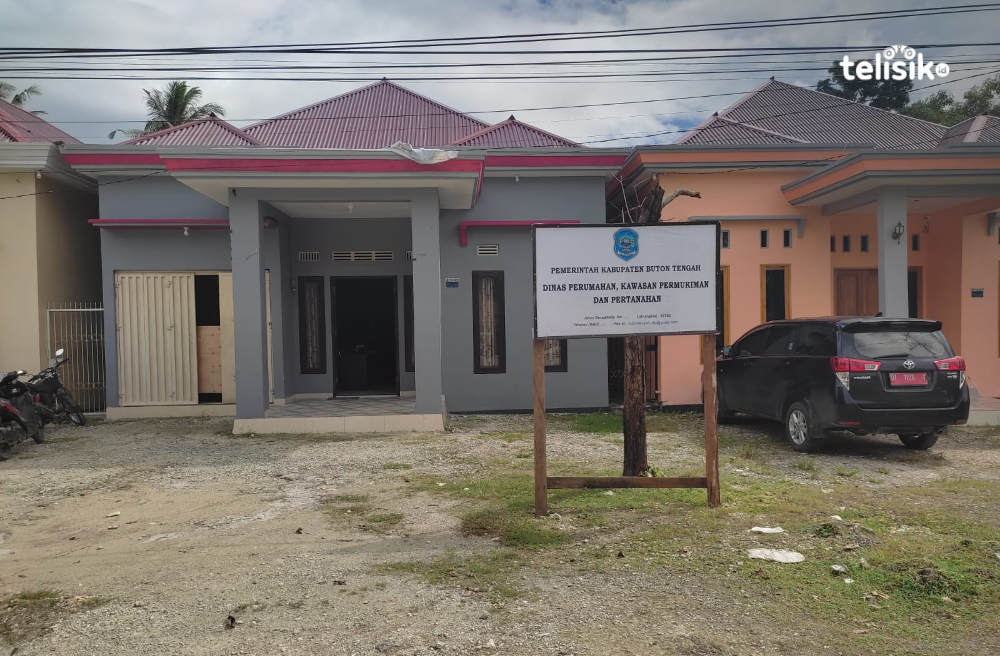 Dinas Perumahan, Kawasan Pemukiman dan Pertanahan Buton Tengah akan membedah 50 unit rumah tidak layak huni tahun 2022 ini melalui program bedah rumah. Foto: Mutarfin/Telisik