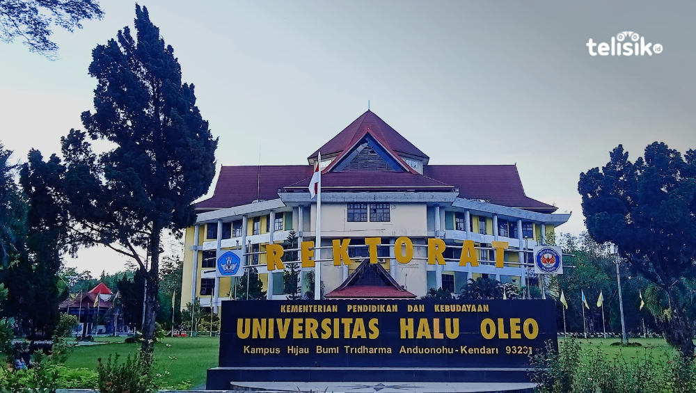 6.286 pendaftar calon mahasiswa baru Universitas Halu Oleo berebut masuk. Saat ini calon mahasiswa sedang mengikuti ujian tulis berbasis komputer. Foto: Irna/Telisik