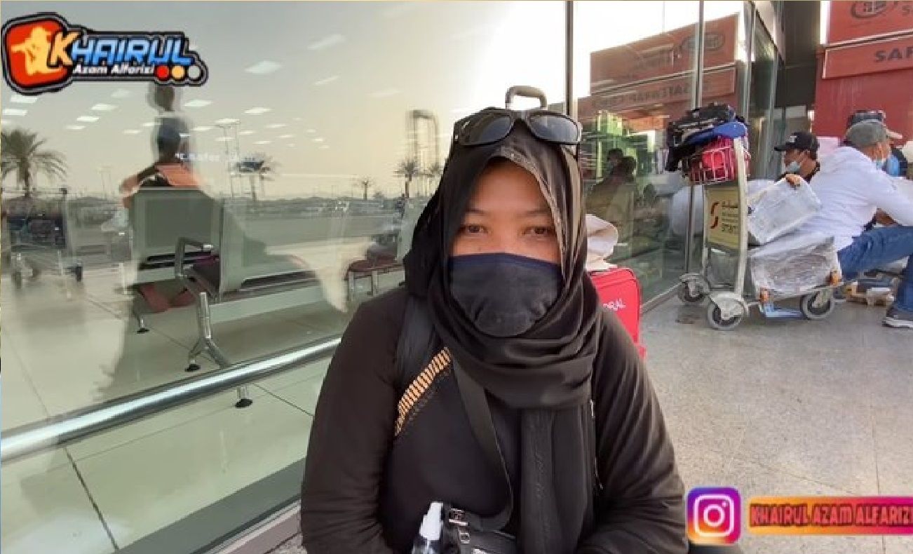 TKW di Arab Saudi jadi budak nafsu Slsyahwat majikan. Ia mengaku capek dengan pelecehan yang dialami. Foto: Repro YouTube Khairul Azam Alfarizi