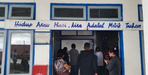 Tukang ojek di Manggarai yang gantung diri saat diantar ke RSUD dr. Ben Mboi Ruteng, Senin (11/7/2022). Foto: Ist