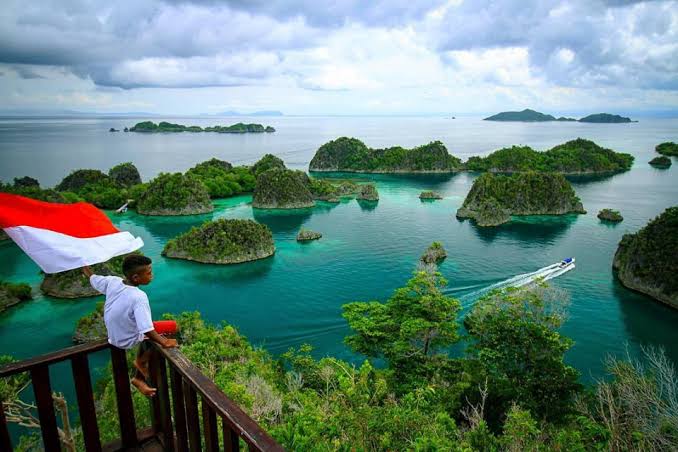 Salah satu sudut keindahan Raja Ampat, Papua, Indonesia. Foto: Repro inHarmonia.co