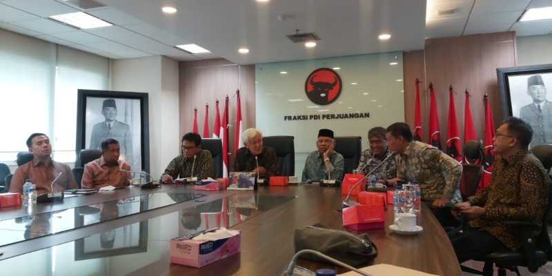 Fraksi PDI Perjuangan DPR RI menerima kedatangan Dewan Pers membahas soal RUU KUHP. Foto: RMOL