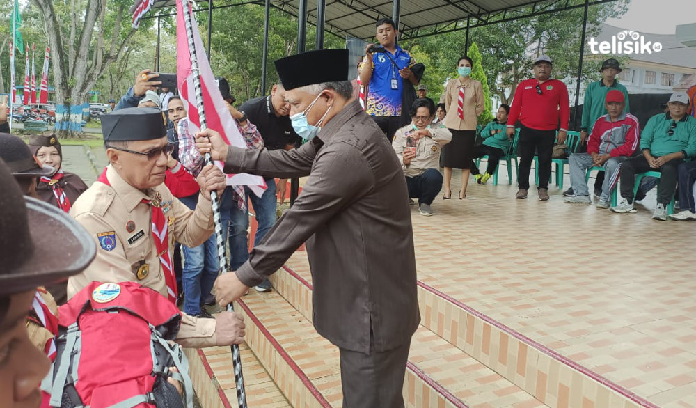 Bupati Konawe Kery Saiful Konggoasa saat memberikan arahan kepada peserta jambore tingkat nasional. Foto: Aris Syam/Telisik