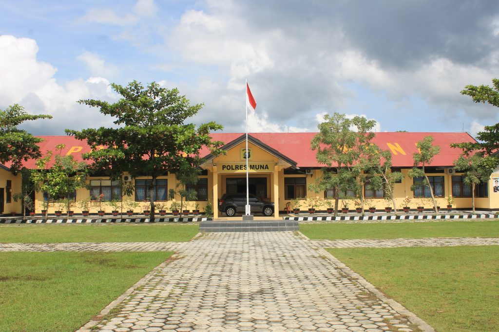 Kapolres Muna, AKPB Mulkaifin melalui Kasat Reksrim Muna, Iptu Alamsyah Nugraha, akan segera menangkap pelaku penikaman di Tondasi, Muna Barat. Foto: Ist.