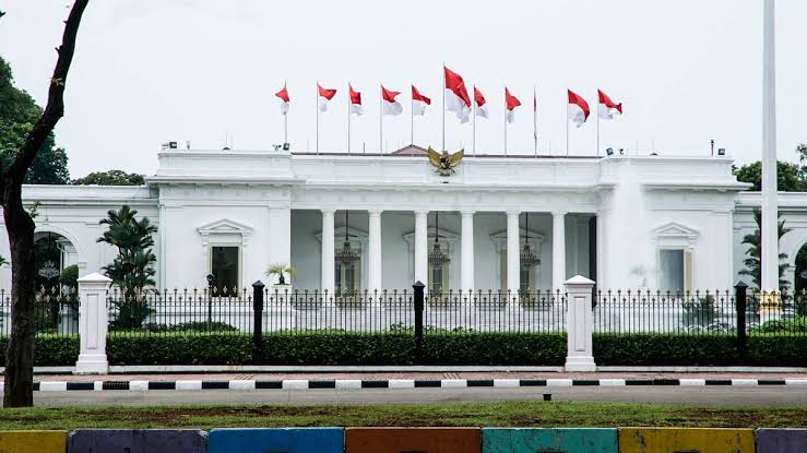 Istana bakal menggelar acara Zikir dan Doa Kebangsaan 77 Tahun Indonesia Merdeka di halaman depan Istana Merdeka, Jakarta, Senin (1/8/2022) malam. Foto:  Repro voi.id