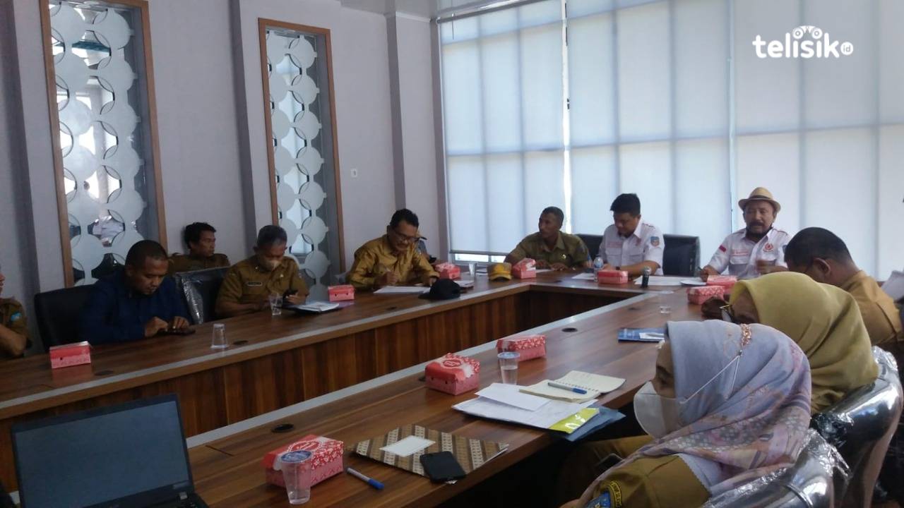 Persiapan menghadapi orprov XIV tahun 2022 terus dilakukan KONI Kabupaten Konawe Selatan. Ketua Umum KONI Konawe Selatan, Adi Jaya Putra beserta jajarannya berupaya untuk meningkatkan prestasi. Foto: Ashar Hamka/Telisik