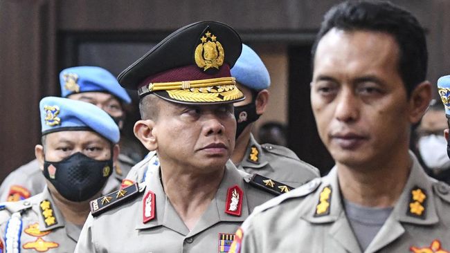 Ketua Komnas HAM Ahmad Taufan Damanik angkat bicara mengenai tersangka utama kasus pembunuhan Brigadir J, Irjen Ferdy Sambo. Foto: Repro Antaranews