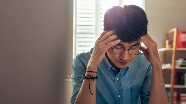 Kelelahan mental menjadi salah satu kondisi yang sering dialami seseorang saat stres. Foto: Repro klikdokter.com